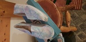 Toms Women's Multicolor Tie-Dye Flats